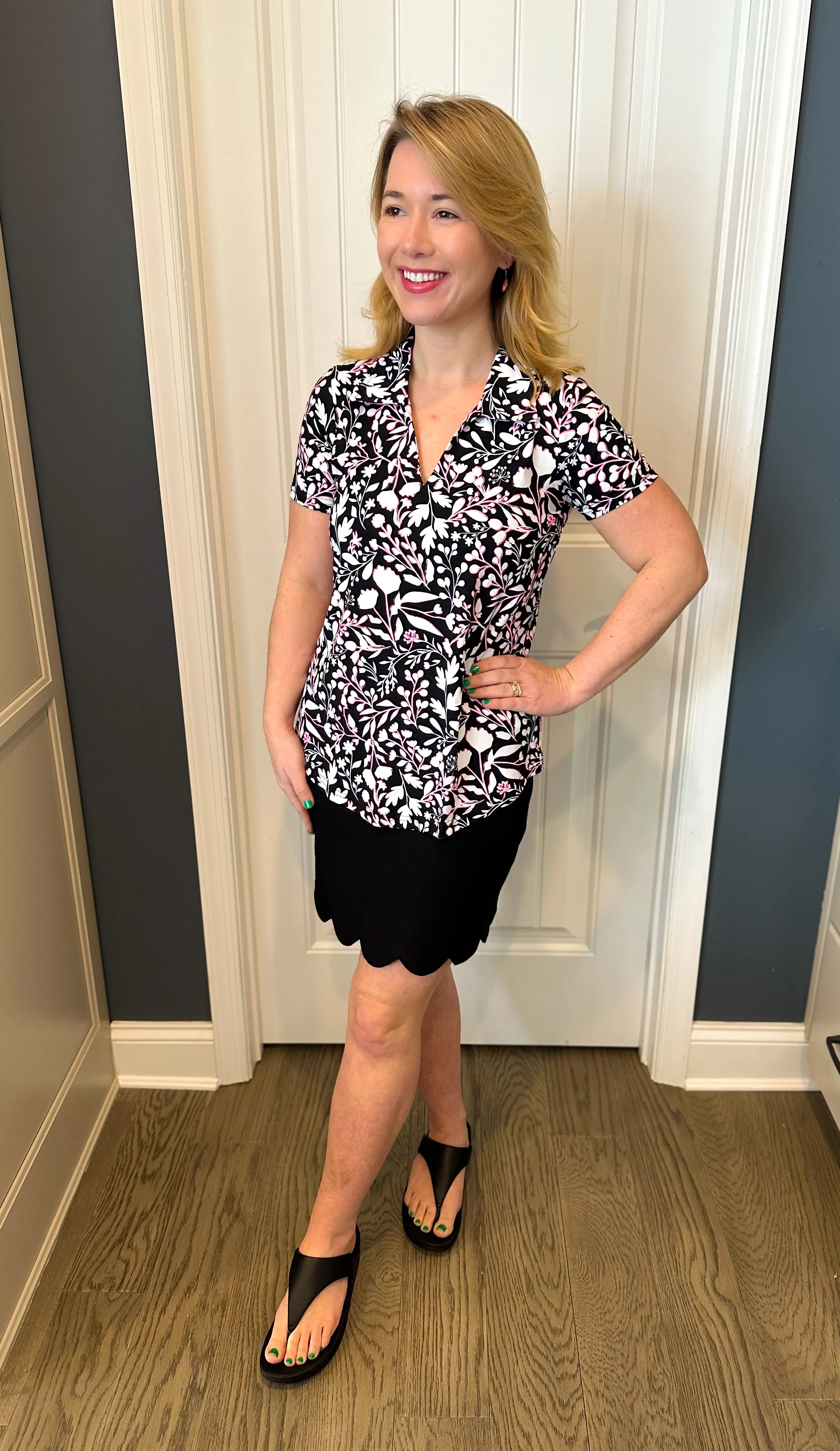 Lulu B Black Floral Short Sleeve Collar Top