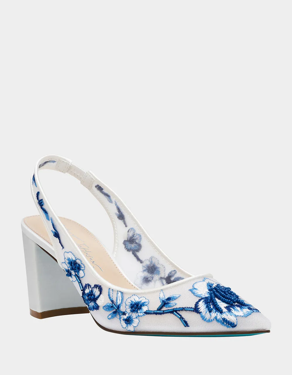 PAGE WHITE/BLUE FLORAL Betsey Johnson
