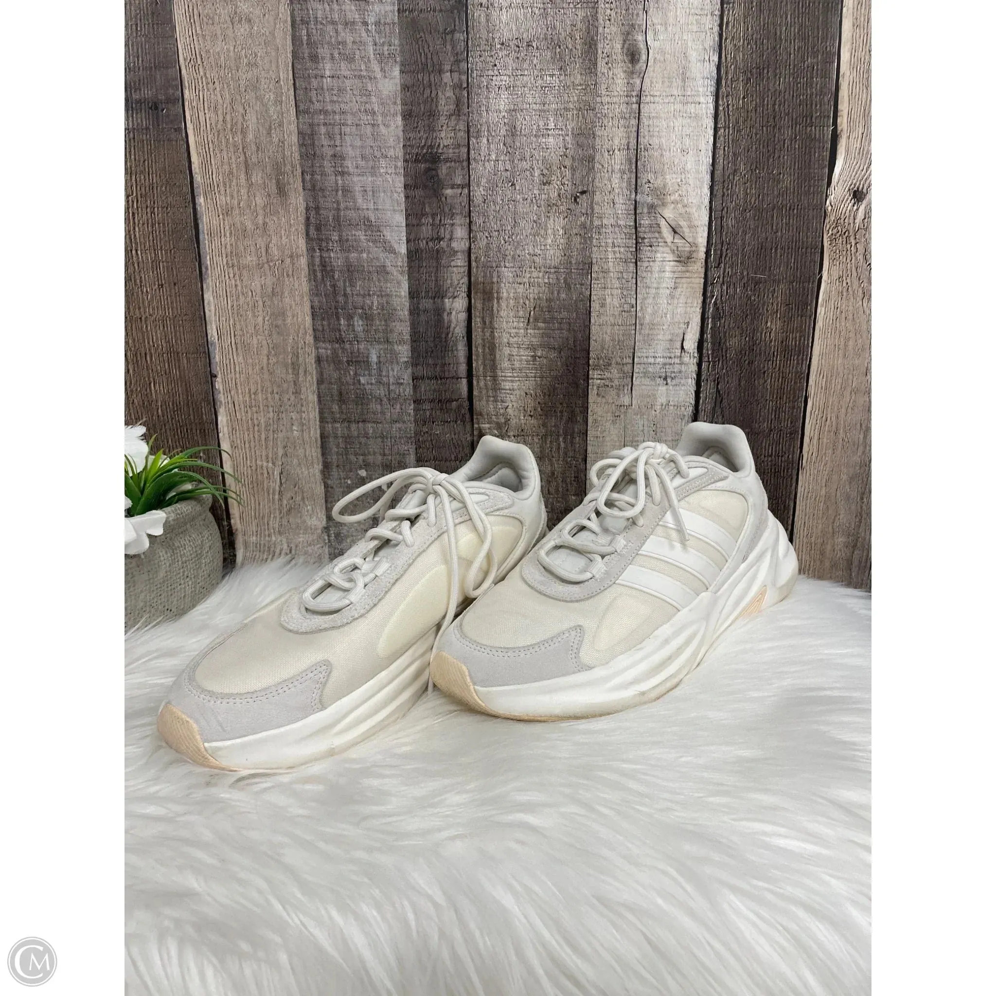 Shoes Athletic By Adidas In Cream, Size: 10