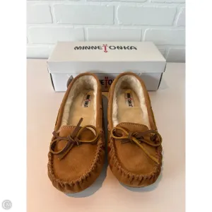 Shoes Athletic By Minnetonka In Brown, Size: 9