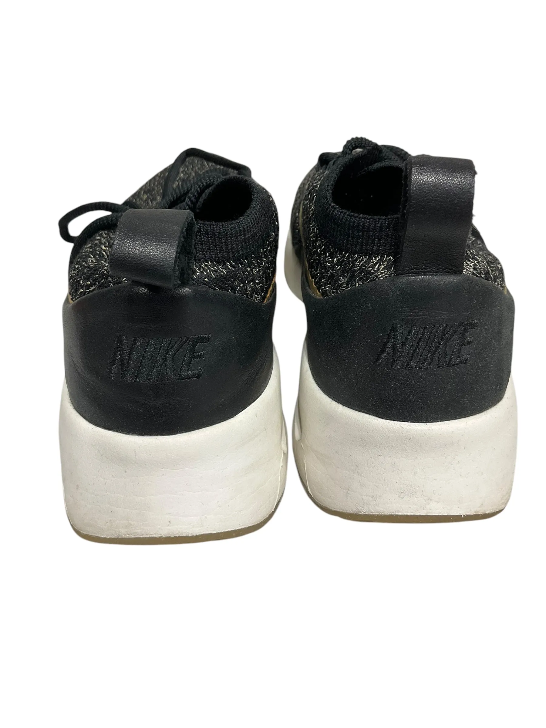 Shoes Athletic By Nike In Black & Gold, Size: 8