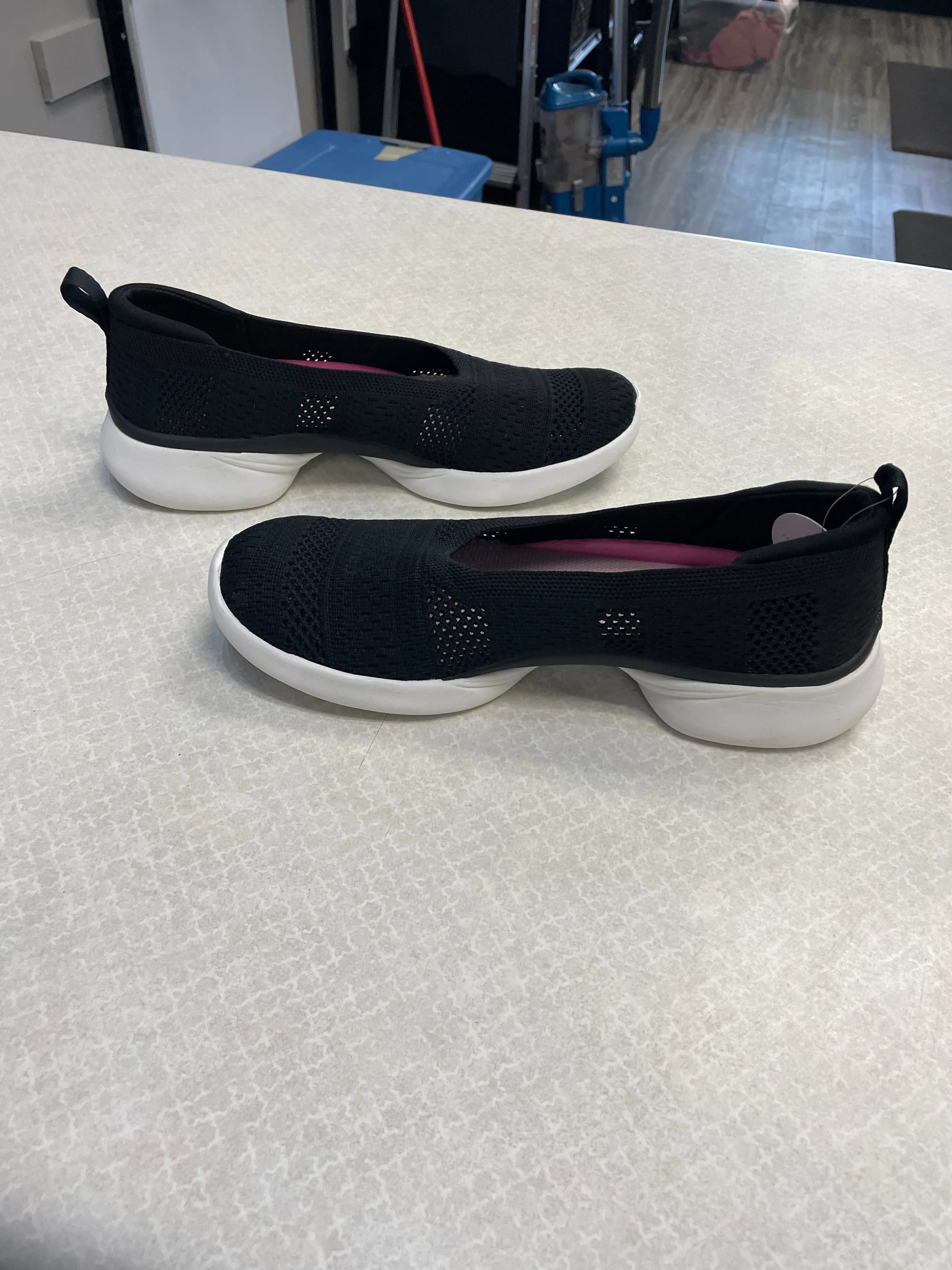 Shoes Athletic By Ryka In Black, Size: 8