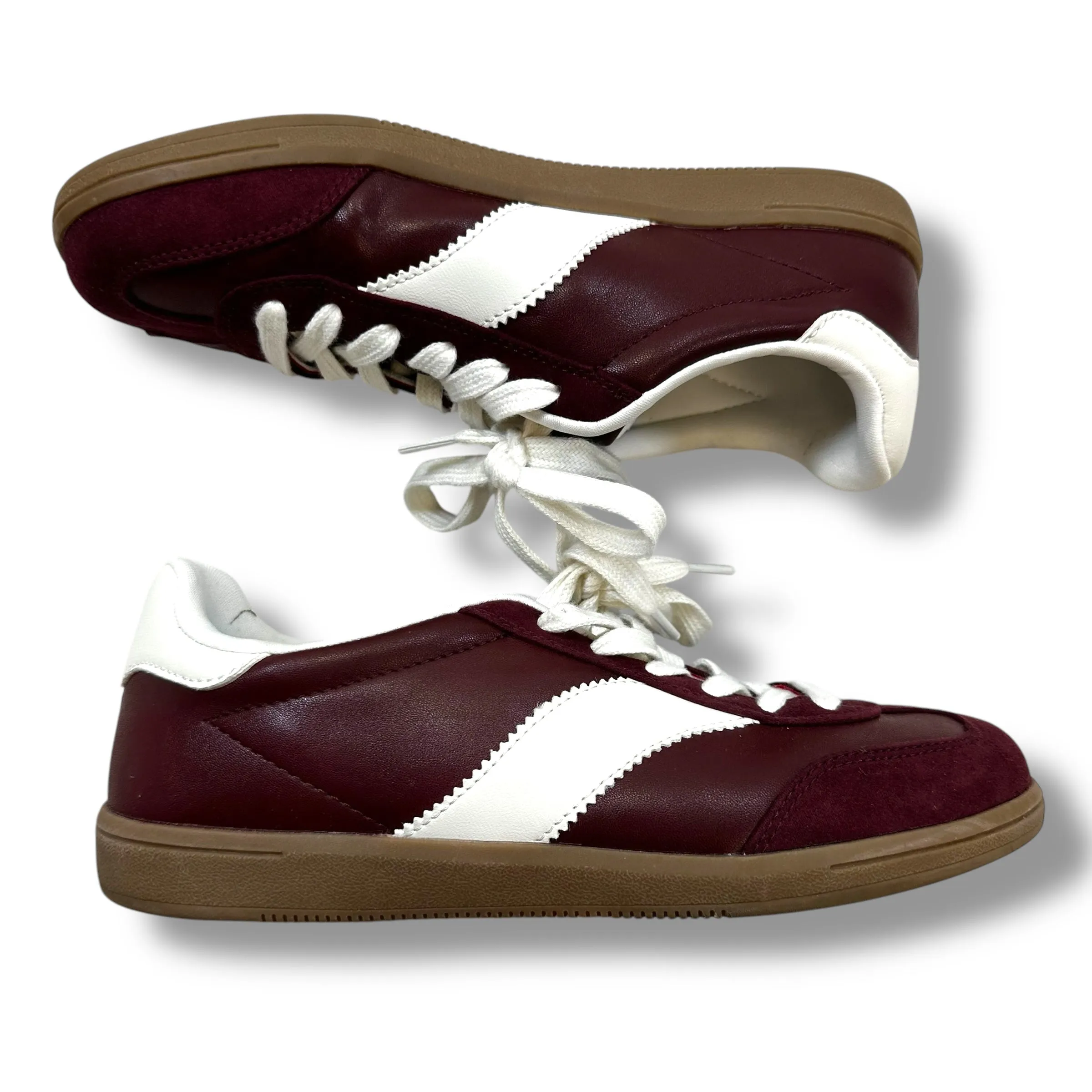 Shoes Athletic By Universal Thread In Maroon, Size: 8