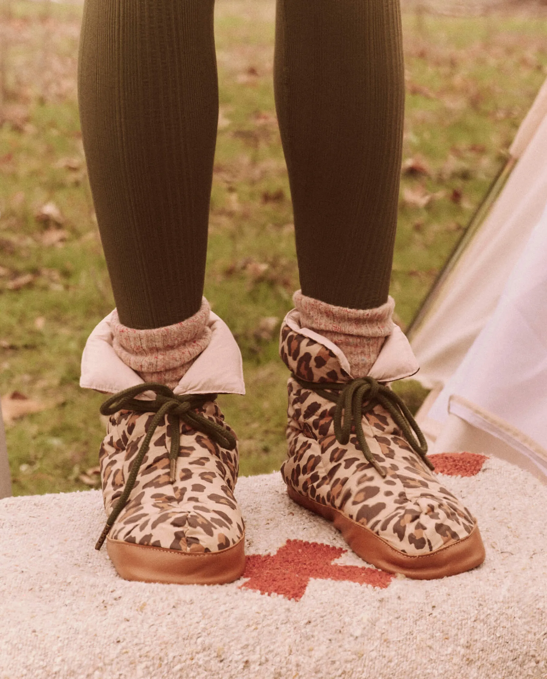 The Down Quilted Puffer Slipper. -- Snow Leopard The Great