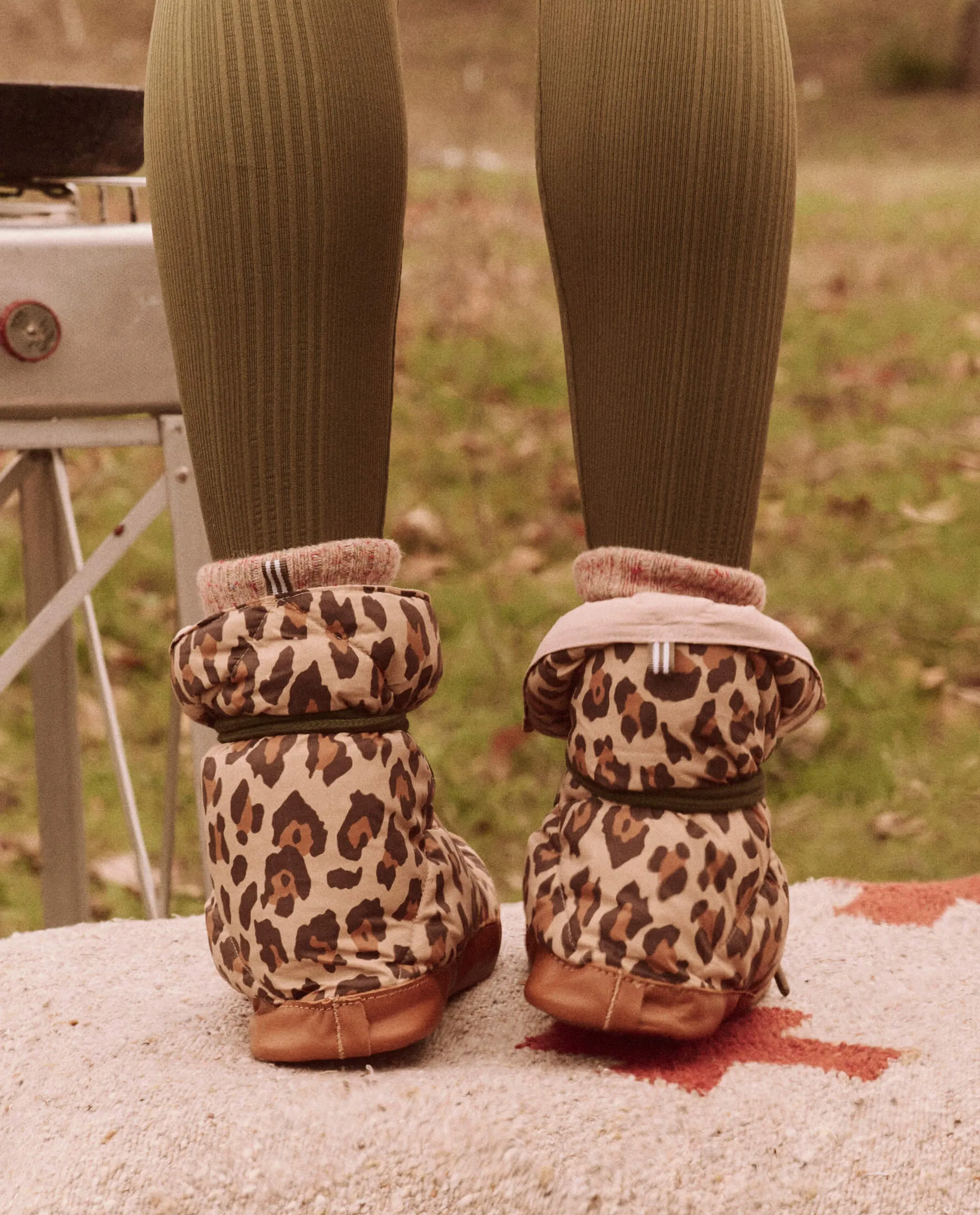 The Down Quilted Puffer Slipper. -- Snow Leopard The Great