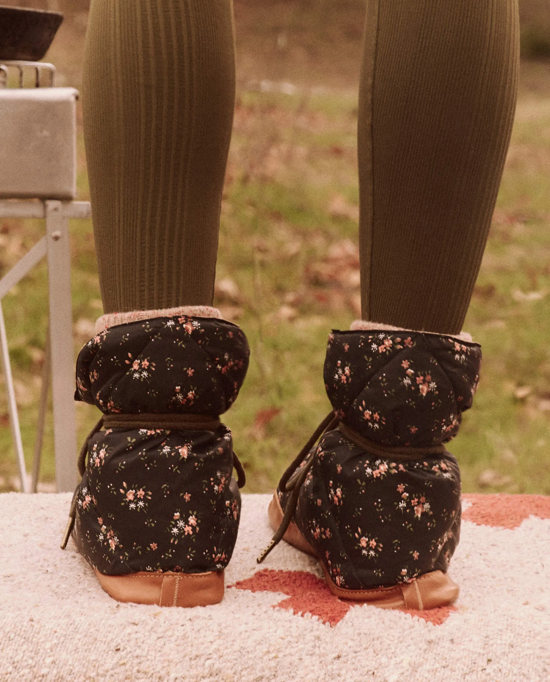 The Down Quilted Puffer Slipper. -- Wilderness Floral and Powder Pink The Great